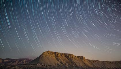 彩票APP-多特一打拜仁就腿软？莱万一打多特就来劲...